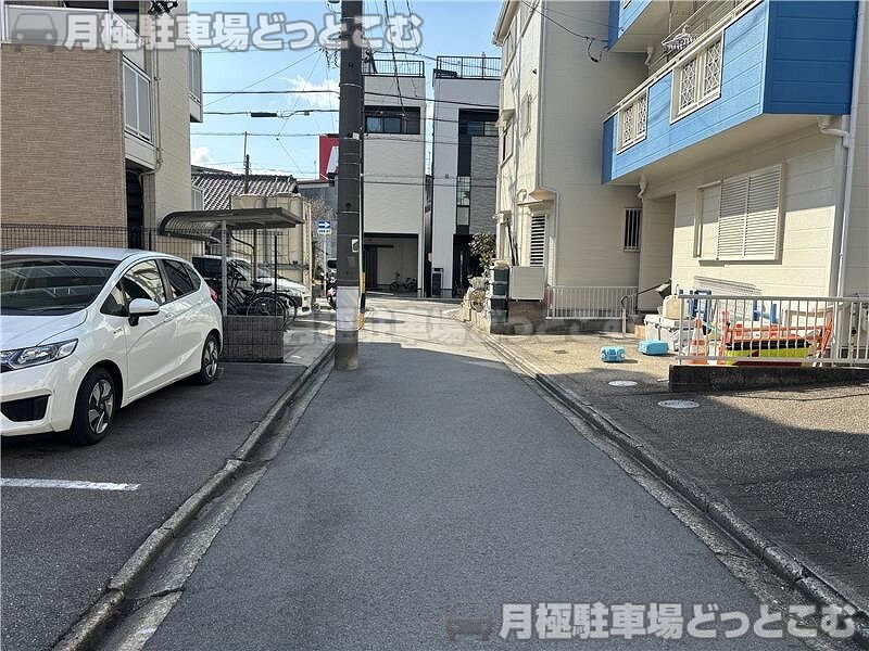 名古屋市千種区大久手町7丁目20番の月極駐車場8