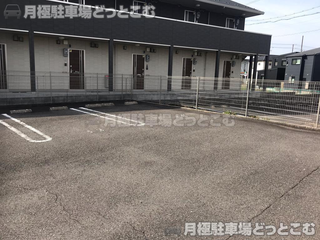 小牧市大字岩崎240の月極駐車場7