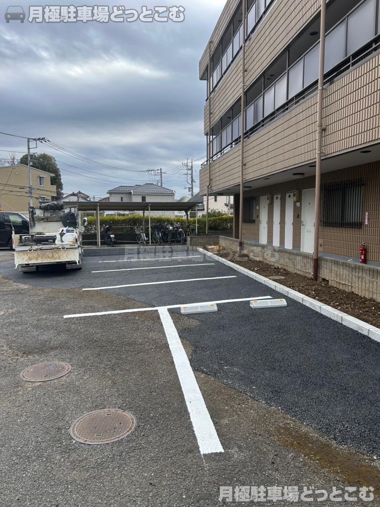 川崎市麻生区東百合丘2丁目14－15の月極駐車場3
