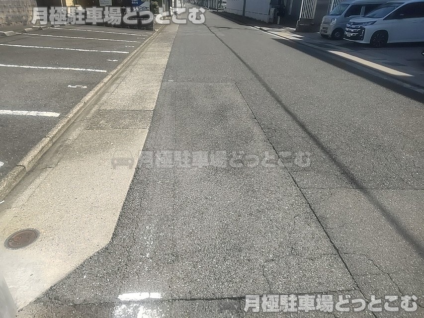 名古屋市中村区稲葉地町1丁目120の月極駐車場6