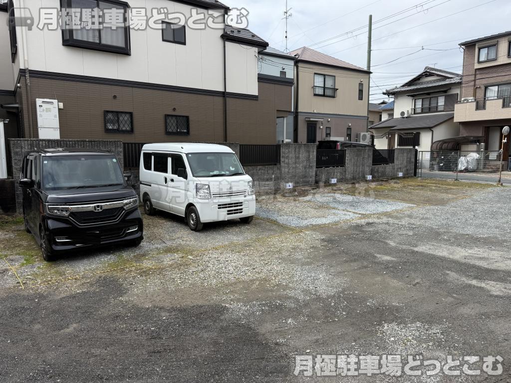 向日市寺戸町東野辺8番地の月極駐車場2