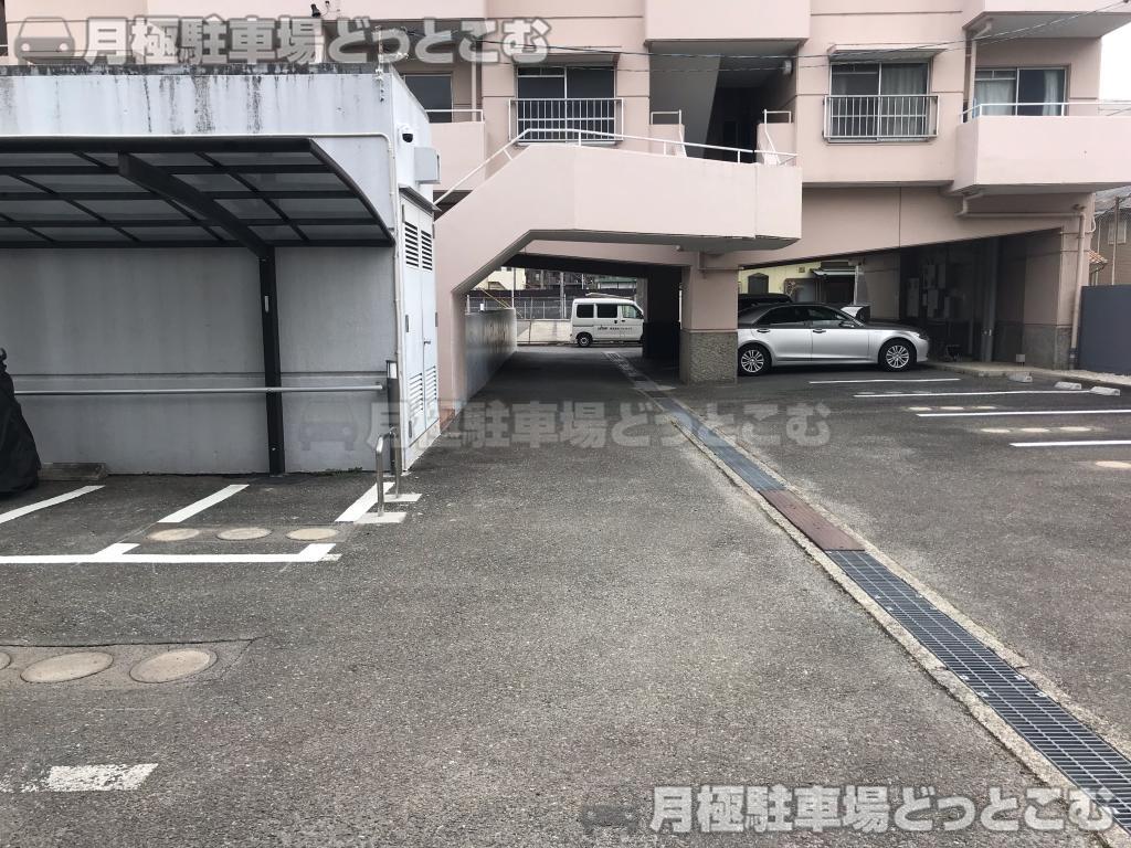 名古屋市北区上飯田南町1丁目13の月極駐車場7