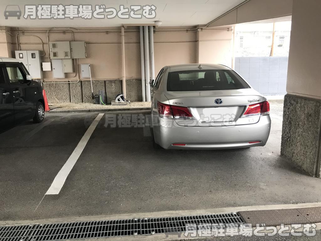 名古屋市北区上飯田南町1丁目13の月極駐車場8