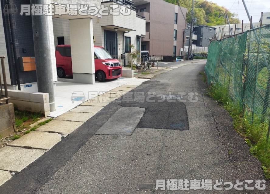 川崎市多摩区菅馬場2丁目4619-3の1部の月極駐車場8