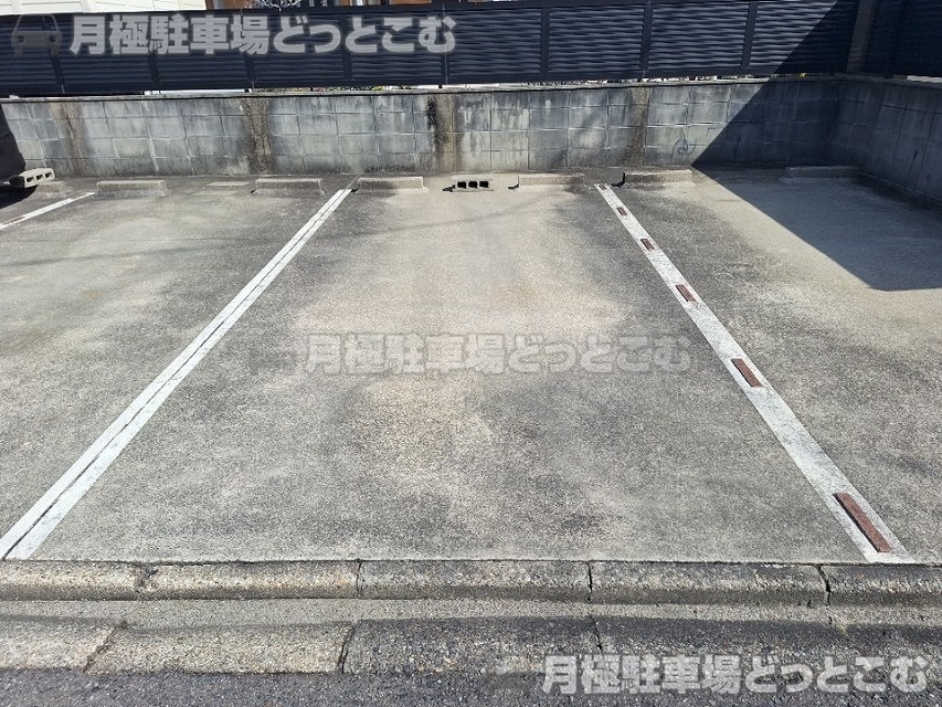 名古屋市北区光音寺町1丁目112-1の月極駐車場5