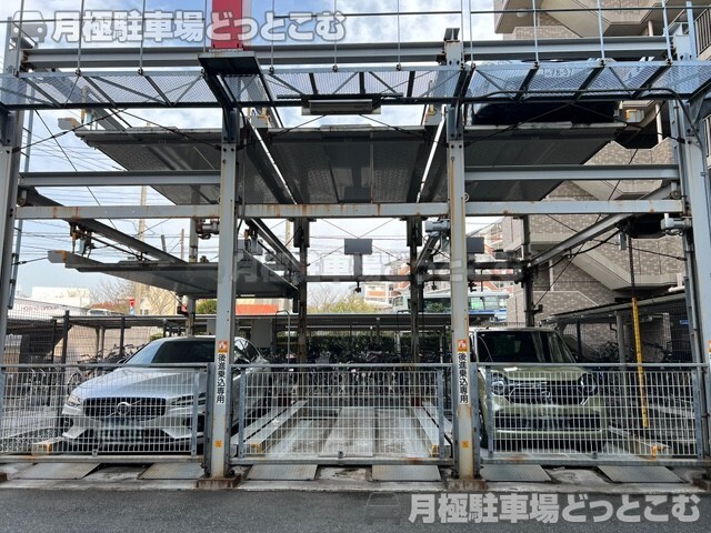 横浜市鶴見区矢向1丁目13-20の月極駐車場5