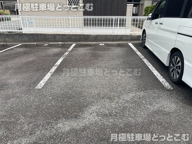 碧南市天王町7丁目82の月極駐車場2