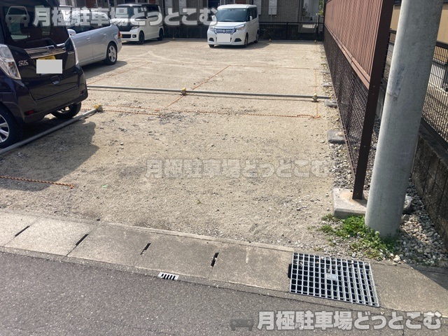 江南市布袋下山町東1103の月極駐車場3