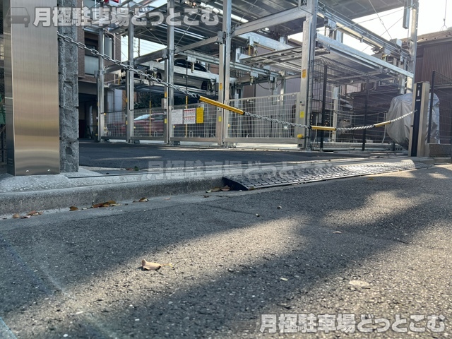 川崎市川崎区藤崎4丁目35-5の月極駐車場5