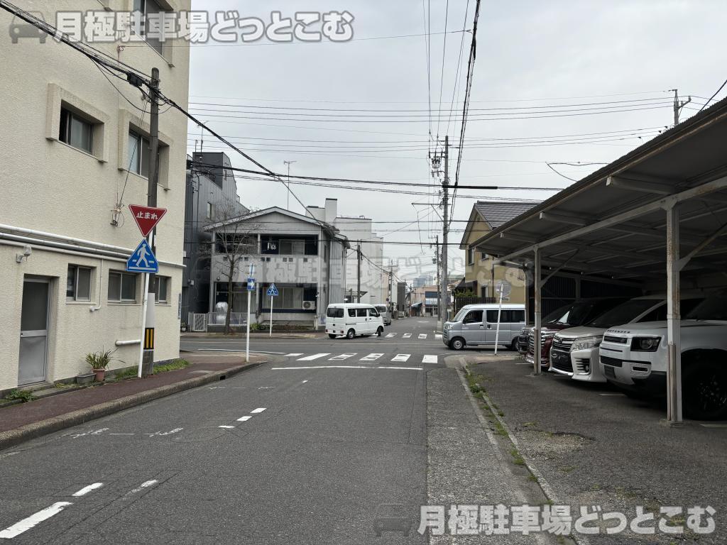 名古屋市千種区千種3丁目3410番の月極駐車場5