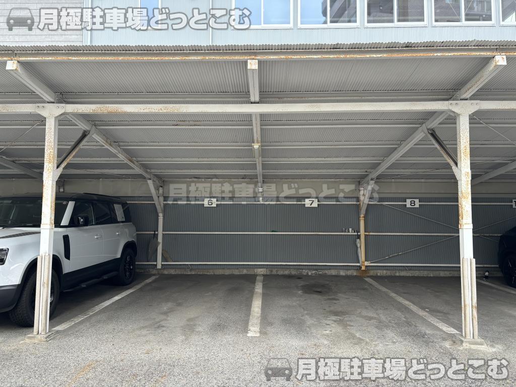 名古屋市千種区千種3丁目3410番の月極駐車場6