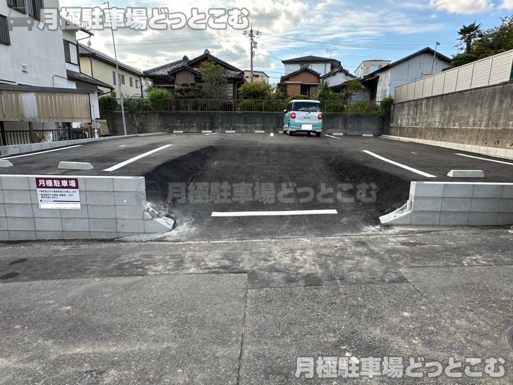 名古屋市瑞穂区甲山町1丁目27-1の月極駐車場2