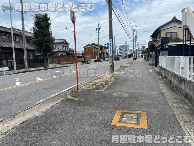 碧南市相生町2丁目67-1の月極駐車場5