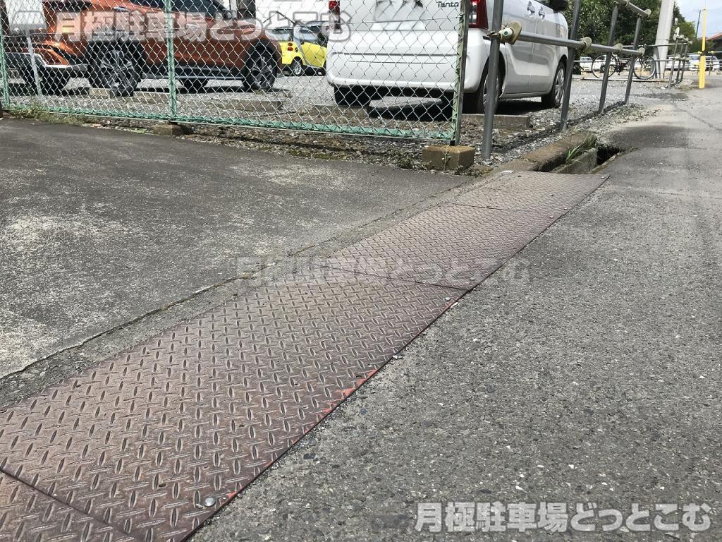 所沢市若狭4-2501-62の月極駐車場5