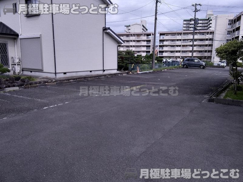 名古屋市港区稲永5丁目2-29の月極駐車場3