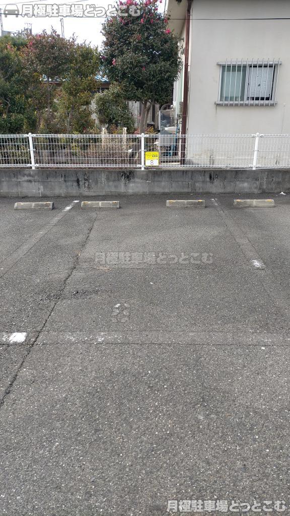 阪南市鳥取673の月極駐車場2