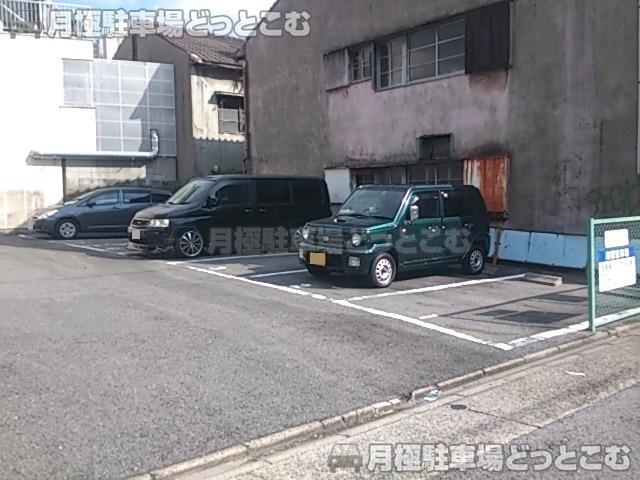 名古屋市昭和区鶴舞2-1201の月極駐車場2