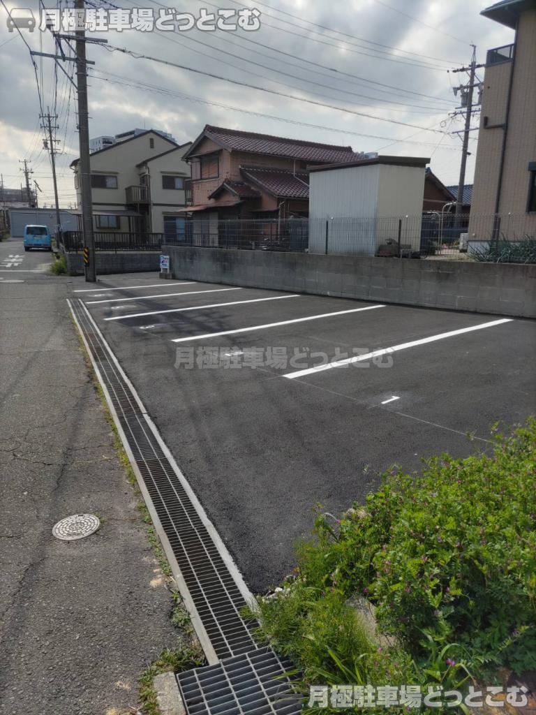 四日市市松原町203-3の月極駐車場2