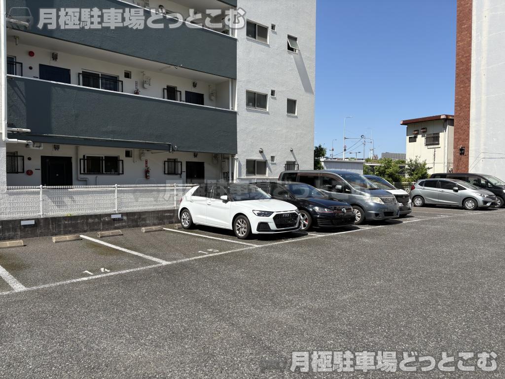 北九州市小倉北区竪町1丁目94番9の月極駐車場4