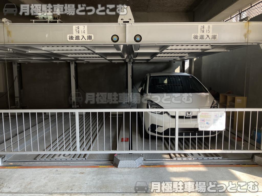 神戸市中央区生田町1丁目3-22の月極駐車場4