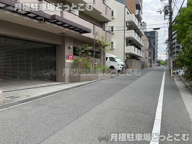 神戸市中央区生田町1丁目3-22の月極駐車場9