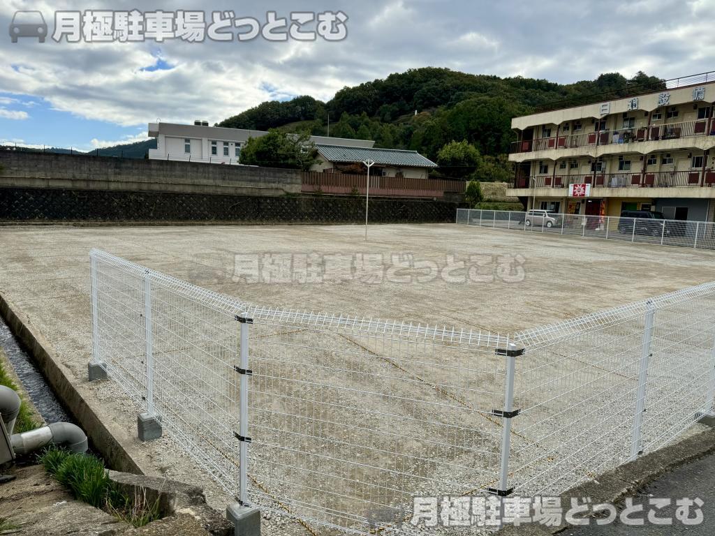 亀岡市安町大池37の月極駐車場3