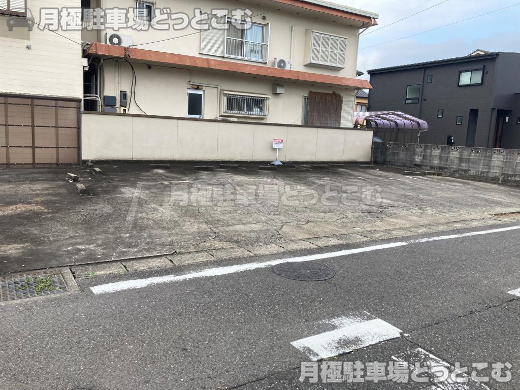 一宮市今伊勢町本神戸筋替24－2の月極駐車場3