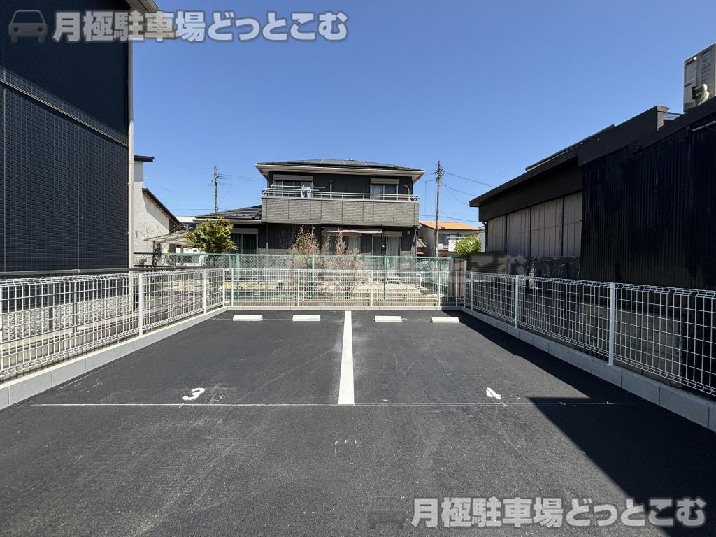 名古屋市中村区稲上町5丁目13、14-2の月極駐車場5