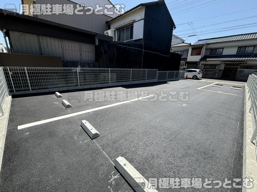 名古屋市中村区稲上町5丁目13、14-2の月極駐車場10