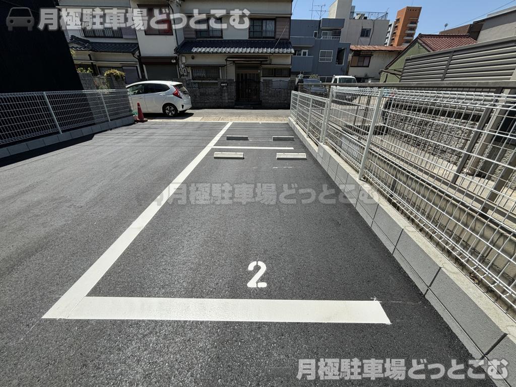 名古屋市中村区稲上町5丁目13、14-2の月極駐車場4