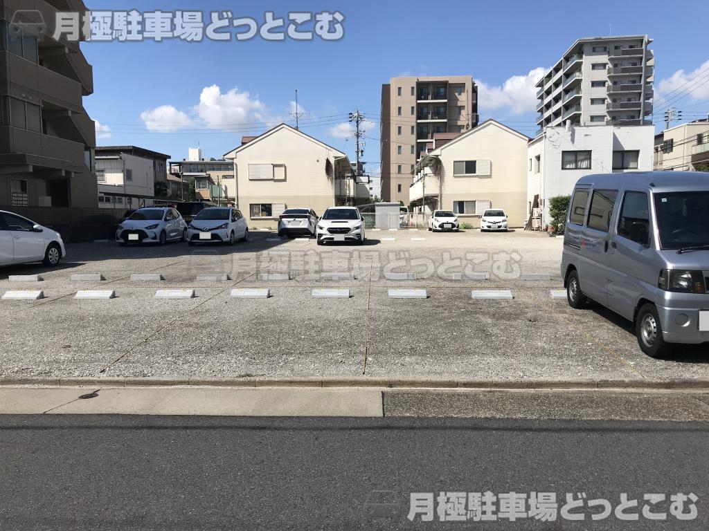 名古屋市昭和区福江2丁目1104の月極駐車場8
