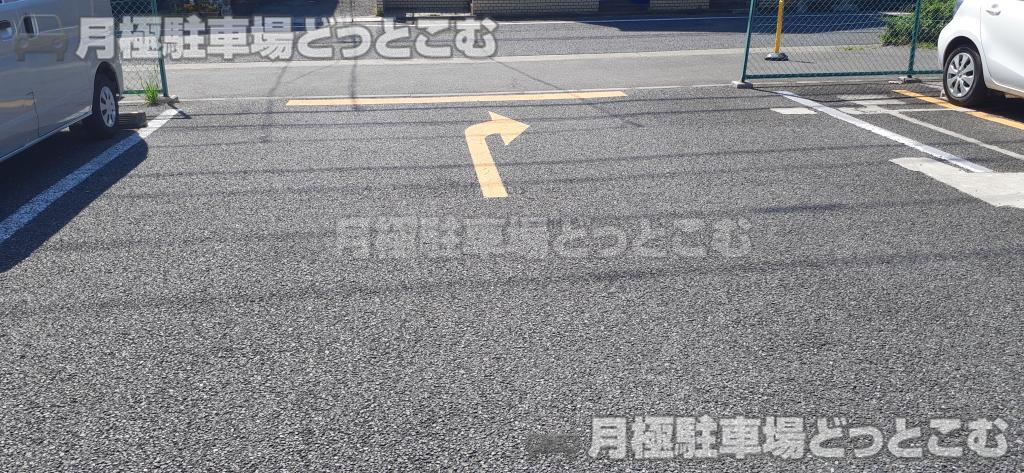 練馬区中村南2丁目4－7の月極駐車場3