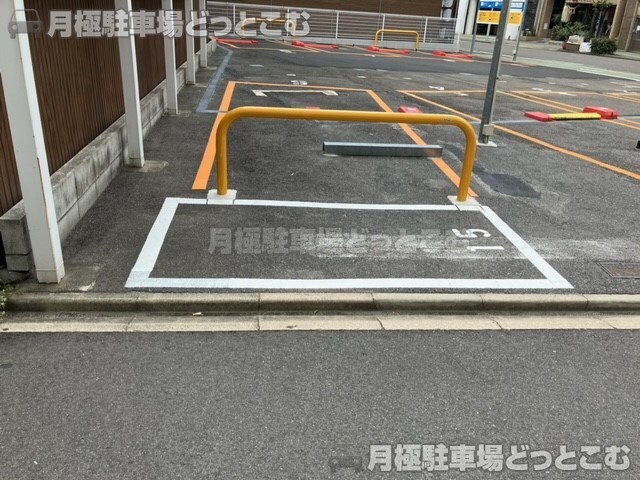 名古屋市西区名駅3-911の月極駐車場4