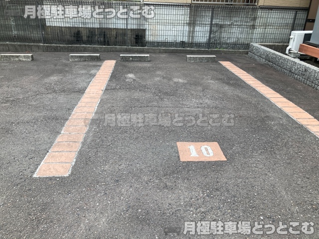 名古屋市西区大金町2丁目34の月極駐車場6