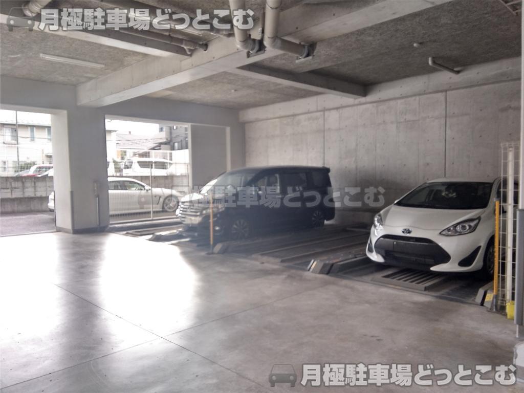 大阪市東住吉区田辺5丁目4-3の月極駐車場6