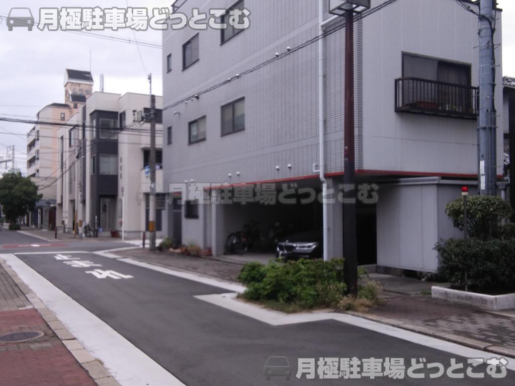 大阪市東住吉区田辺5丁目4-3の月極駐車場9