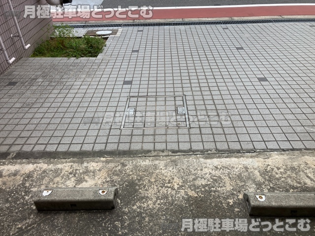大阪市都島区高倉町1丁目14-26の月極駐車場3