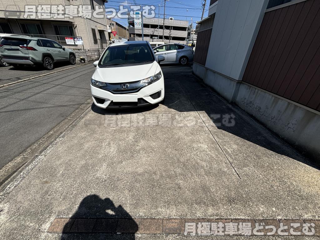 名古屋市熱田区沢下町410番1、410番2の月極駐車場7