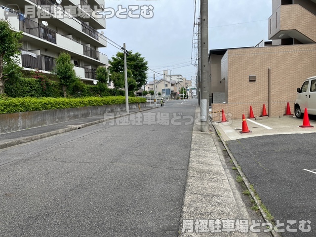 名古屋市西区鳥見町1丁目22-1,22-2の月極駐車場10