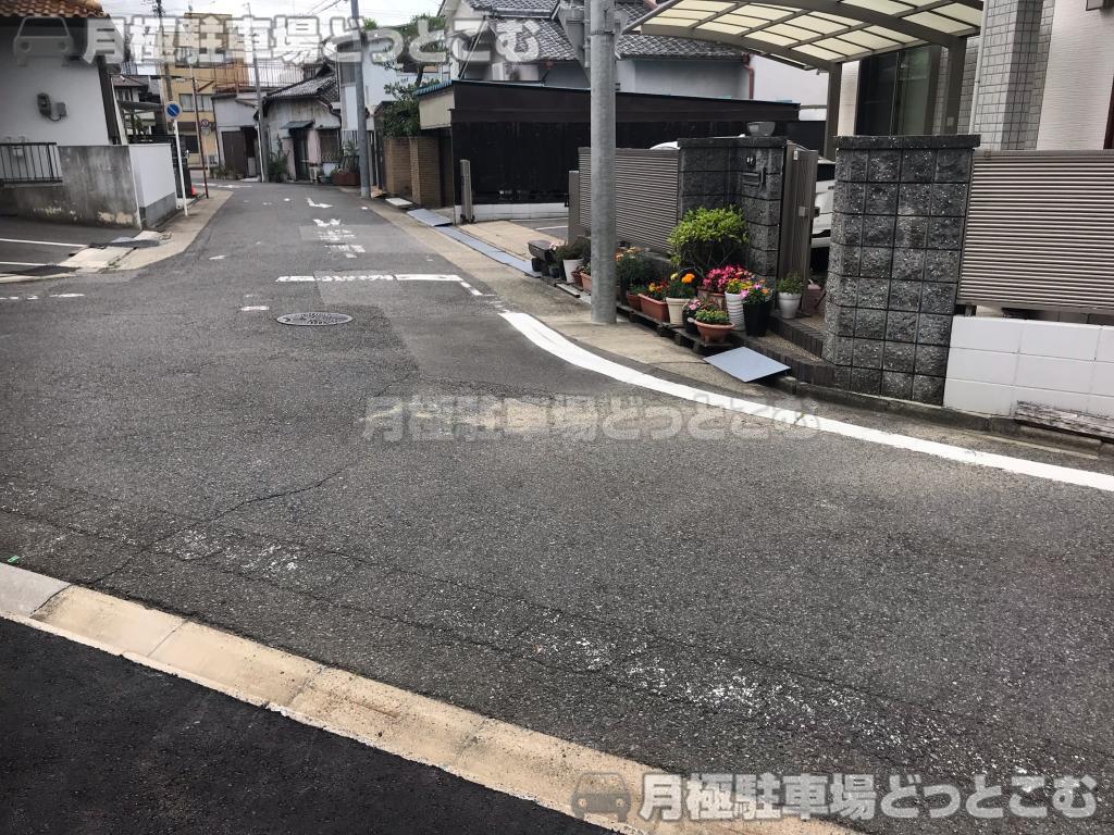 名古屋市千種区萱場2丁目323-1,323-2の月極駐車場3