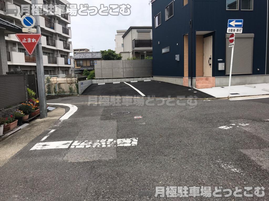 名古屋市千種区萱場2丁目323-1,323-2の月極駐車場6
