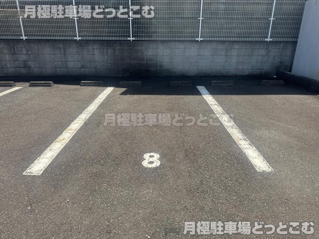 和歌山市三沢町1丁目48の月極駐車場2