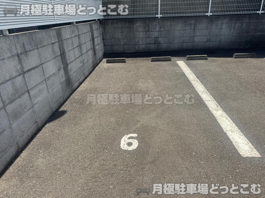 和歌山市三沢町1丁目48の月極駐車場6