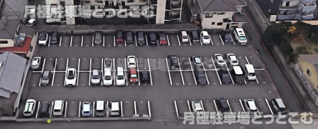 大分市碩田町3丁目2の月極駐車場3