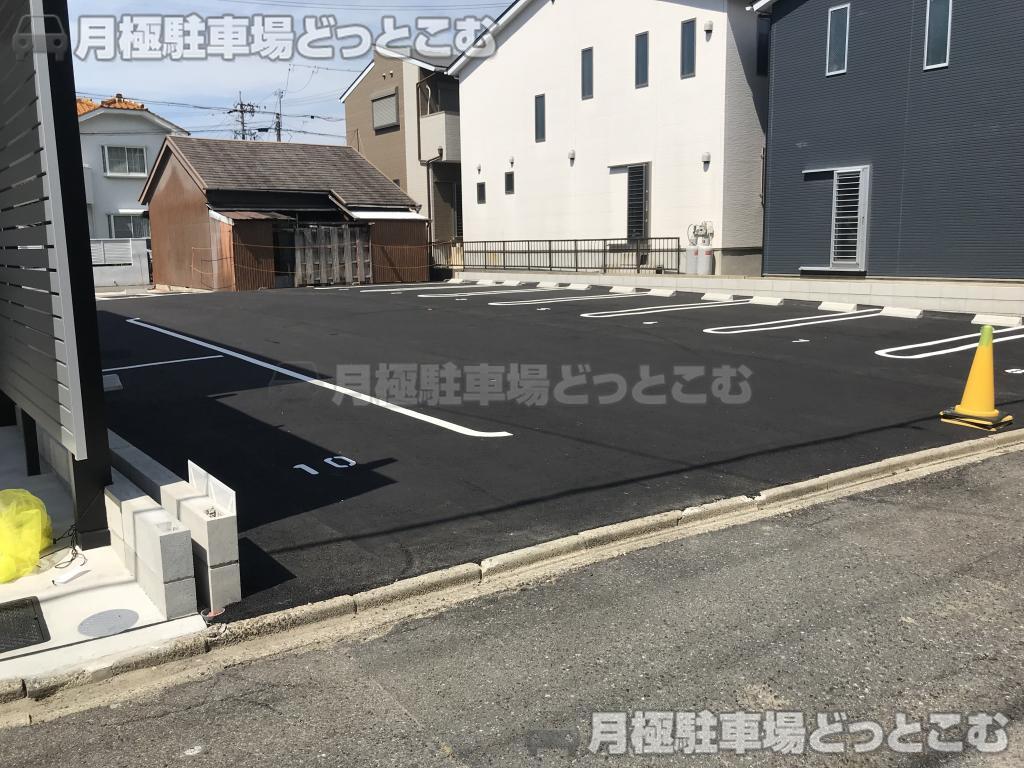 名古屋市北区木津根町8-1,8-3,8-4,8-5の月極駐車場1