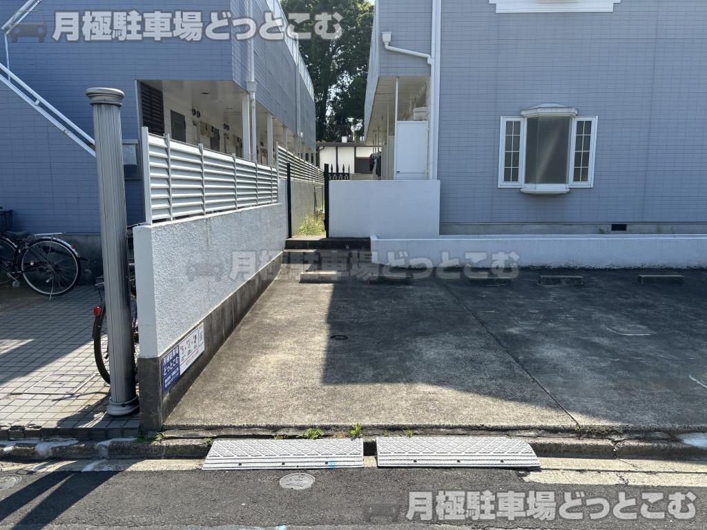 名古屋市中川区中須町180番3の月極駐車場2