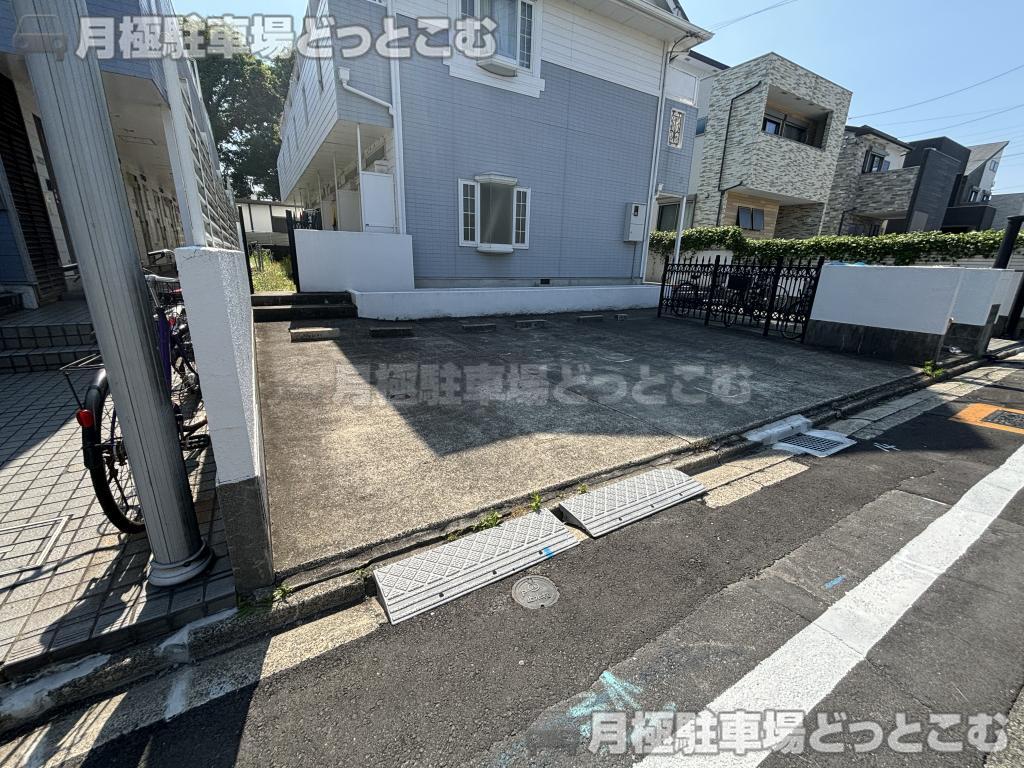 名古屋市中川区中須町180番3の月極駐車場8
