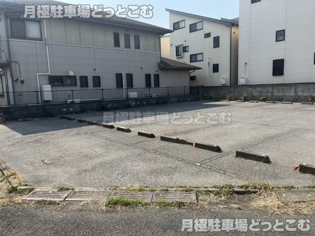 川口市東領家3丁目29-15の月極駐車場3