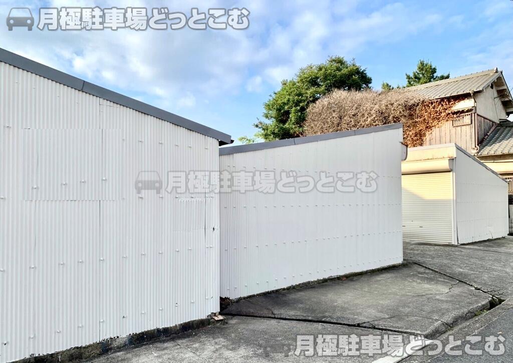 岸和田市磯上町2-3-12の月極駐車場3