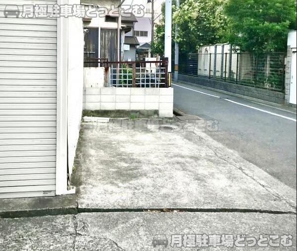 岸和田市磯上町2-3-12の月極駐車場3